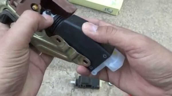 Ремонт дверных замков г. Брянск