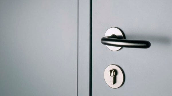 Вскрытие металлических дверей в Брянске